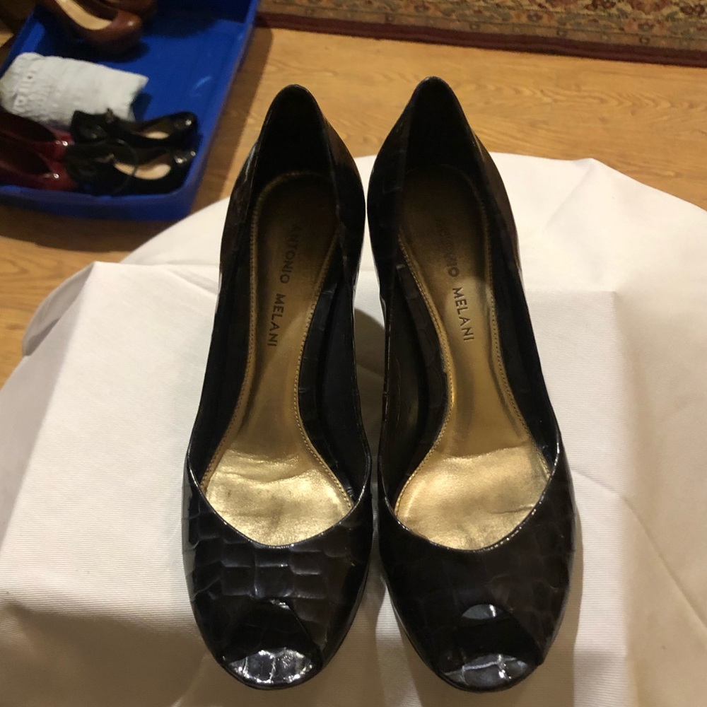 Antonio Melani Blue Patent Leather Heels Size 7Med